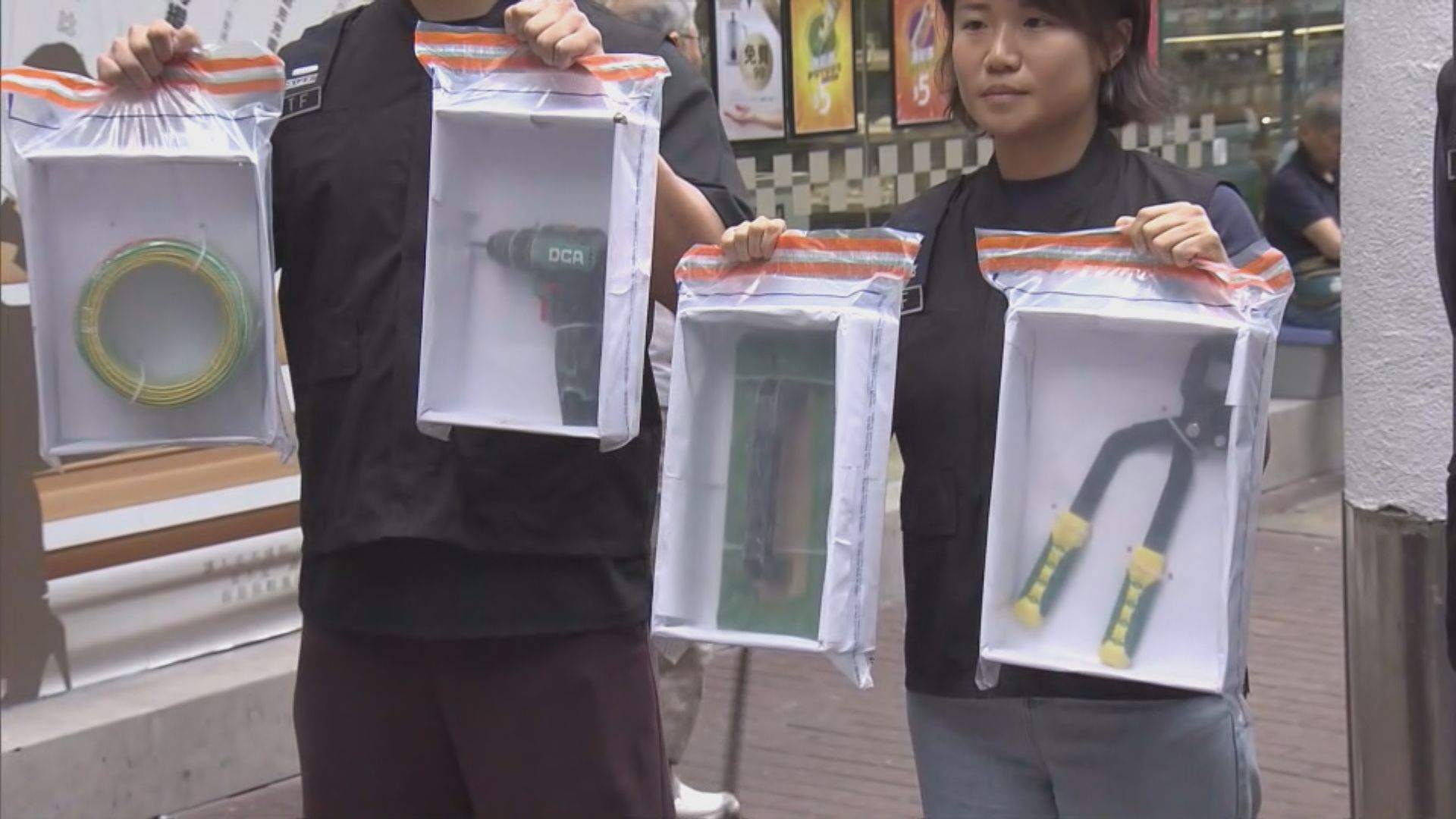 入境處打擊裝修黑工　拘捕21人