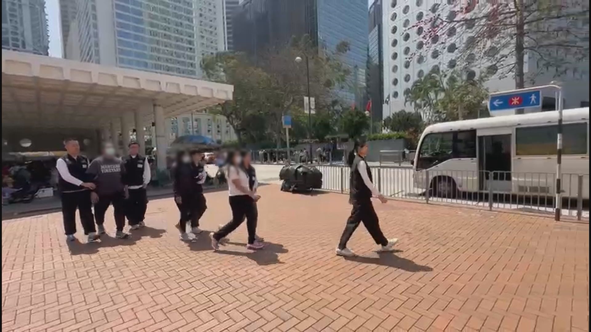 入境處拘捕20名懷疑非法勞工及僱主　大部分為外傭