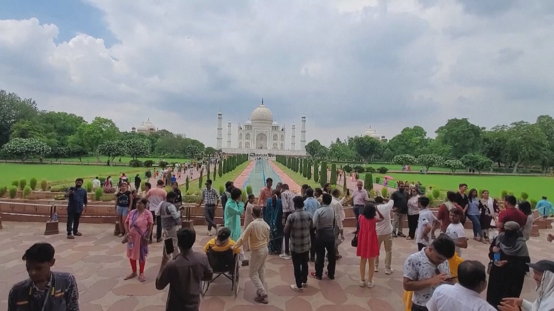 印度北部暴雨成災 洪水湧向泰姬陵