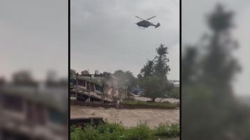 暴雨成災｜印度北部排洪　巴基斯坦近日疏散16萬人