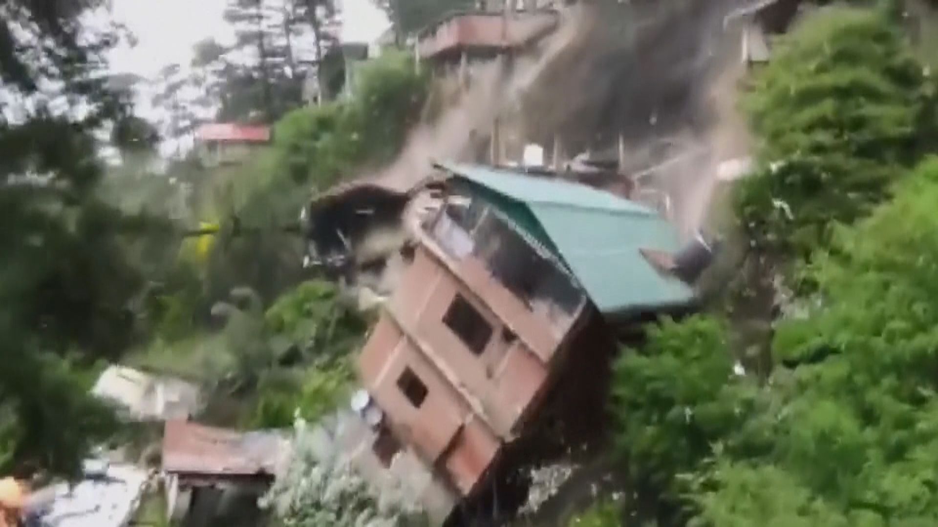 印度北部連日暴雨成災 引發洪水及山泥傾瀉