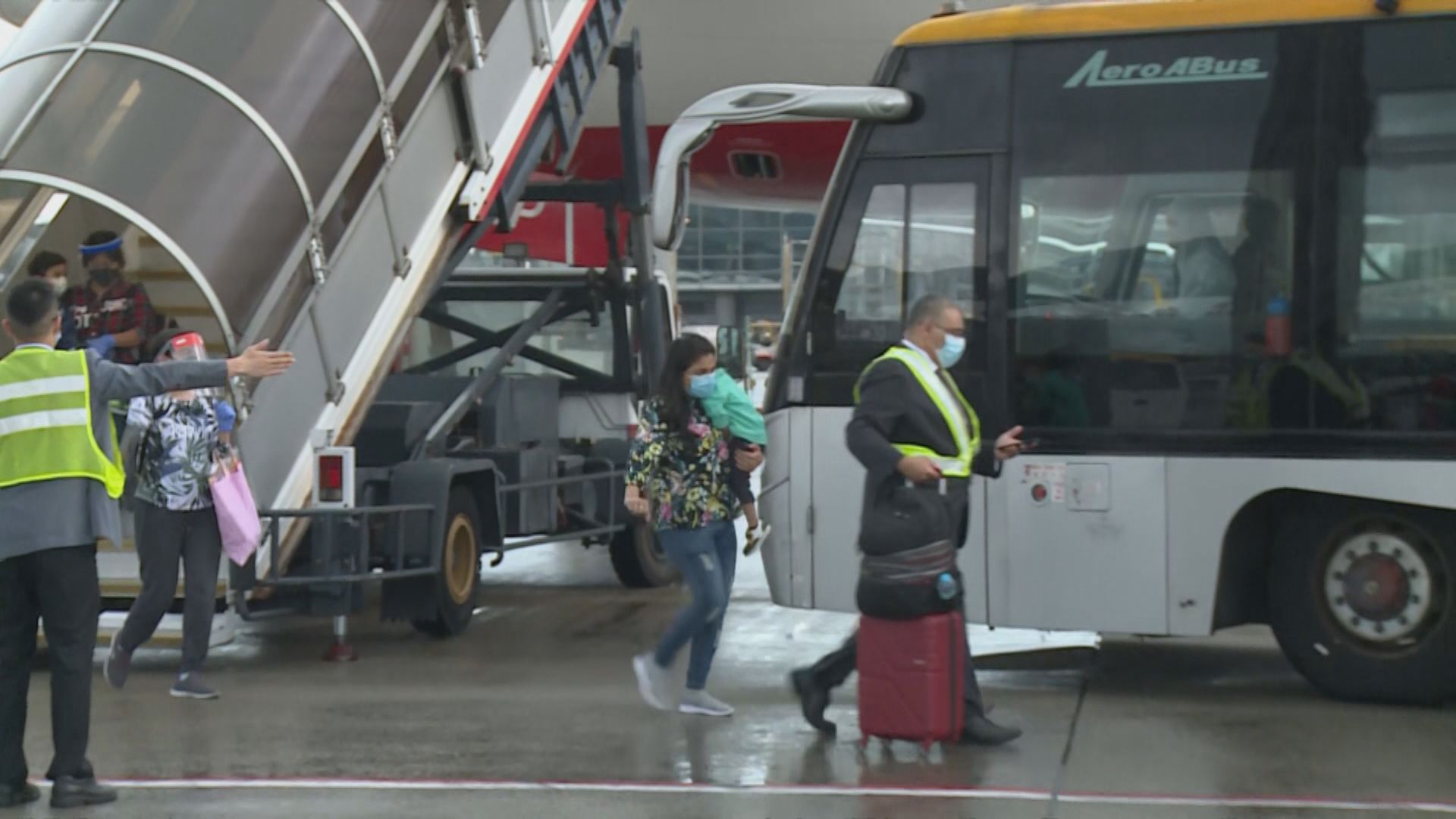 政府明派專機接載第二批滯留印度香港居民返港