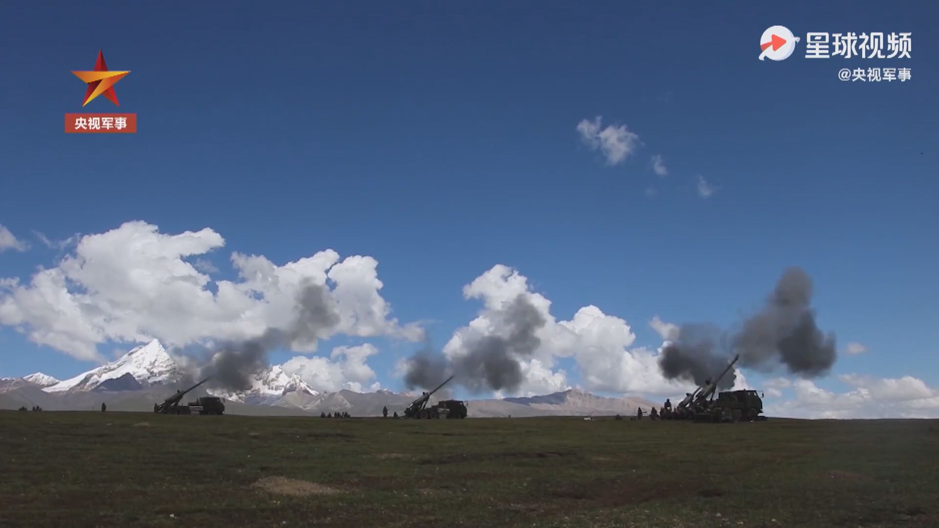 中印邊境局勢緊張　西藏軍區於高原展開實彈射擊演練