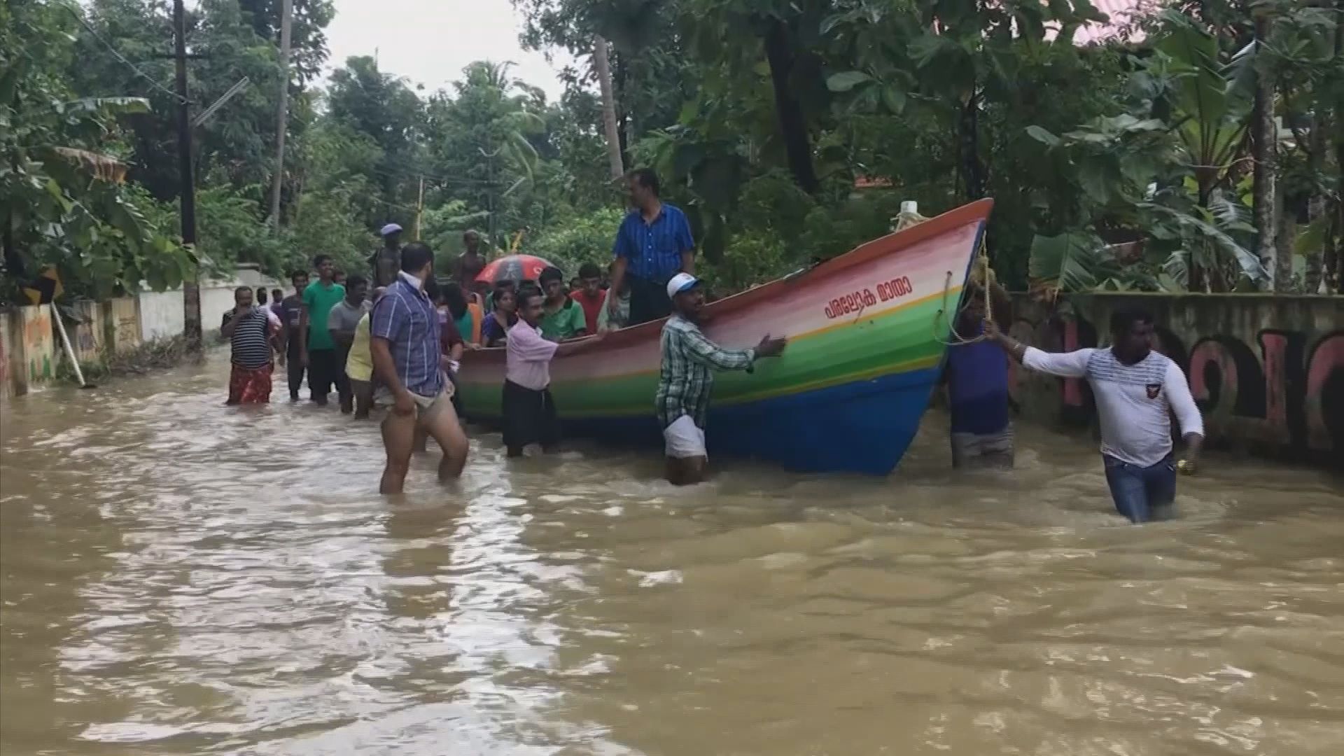 印度喀拉拉邦暴雨持續阻礙救災