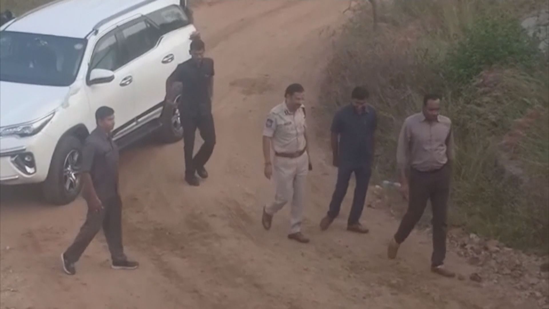 印度姦殺案疑犯遭警擊斃　民眾讚揚警察正義執法