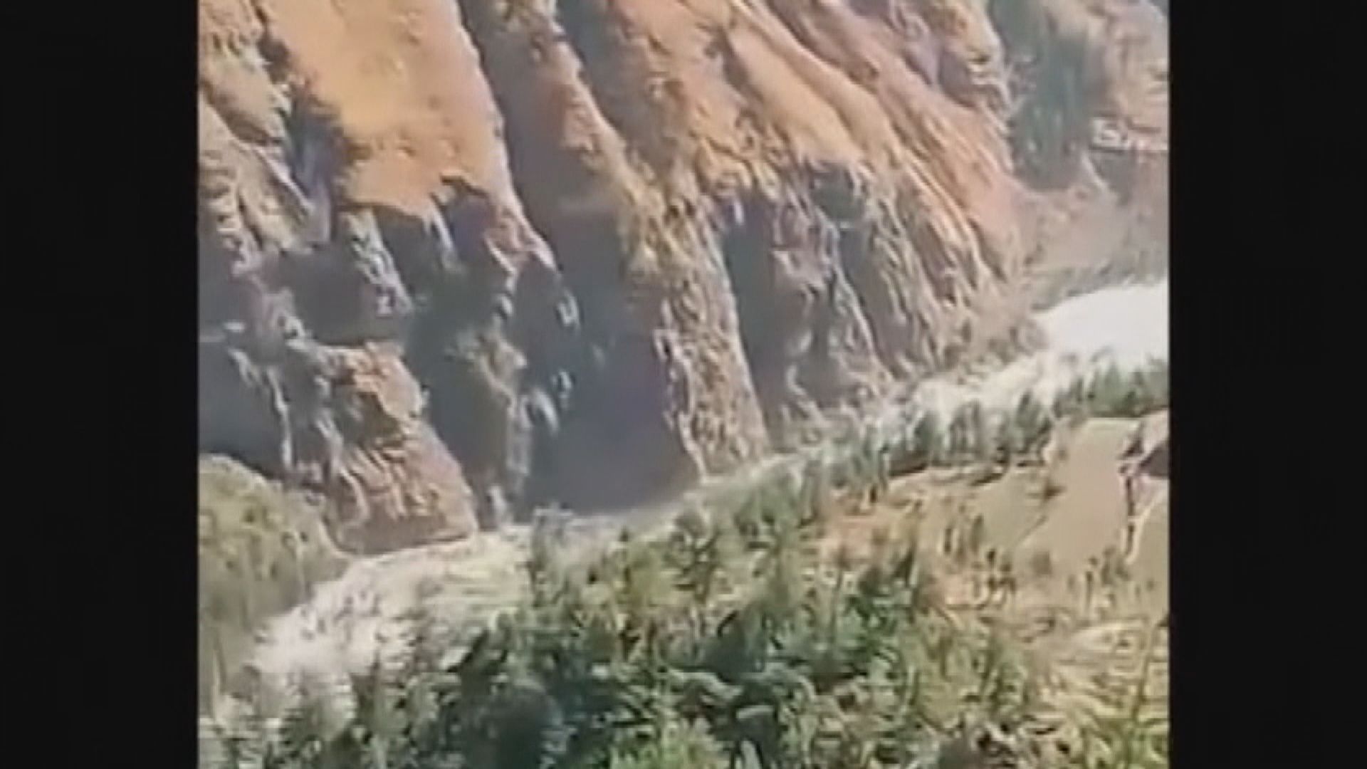 印度北部山洪暴發九死逾二百人失蹤　水電站多人被困