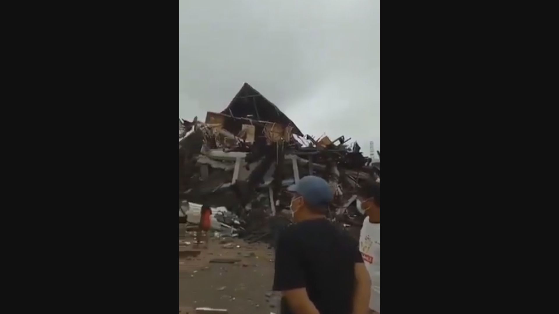 印尼蘇拉威西島6.2級地震　至少七死逾六百傷
