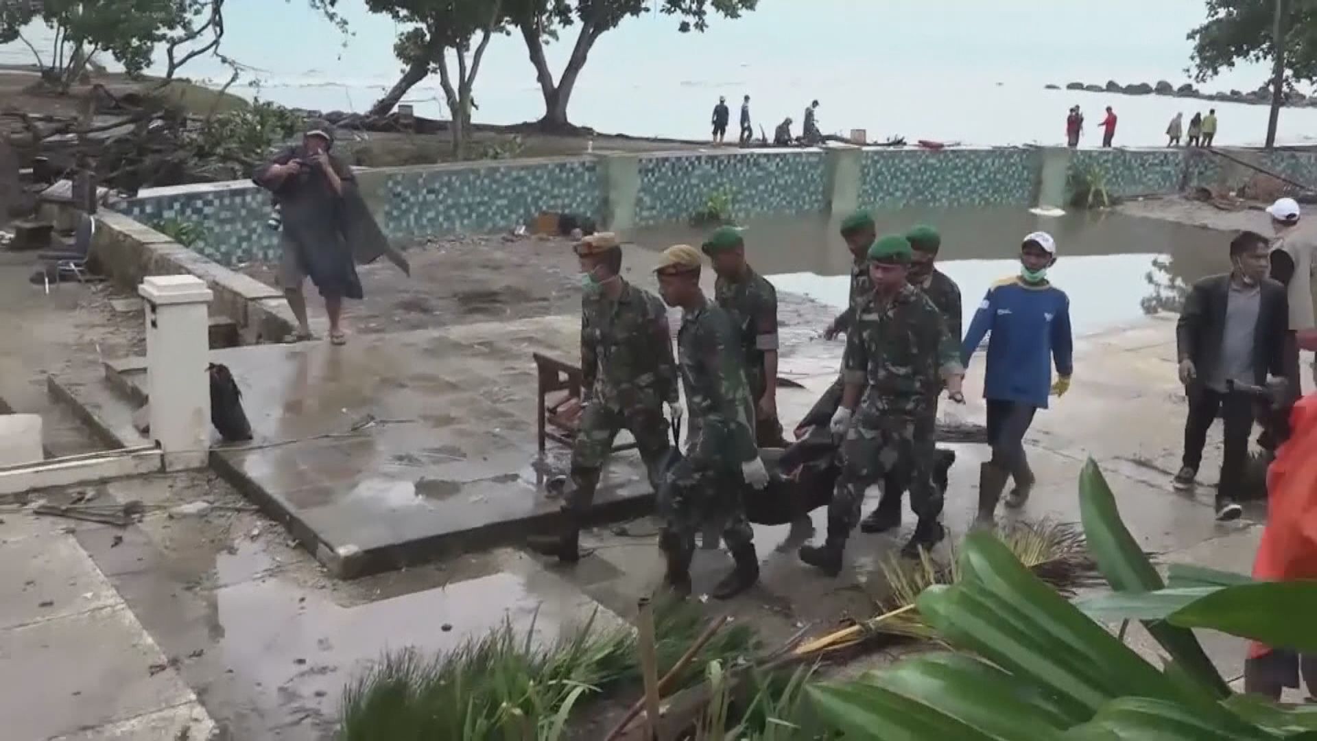 印尼當局指火山持續噴發或有新一輪海嘯