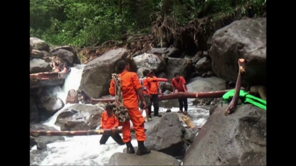 印尼旅遊景點山洪暴發十多人遇難