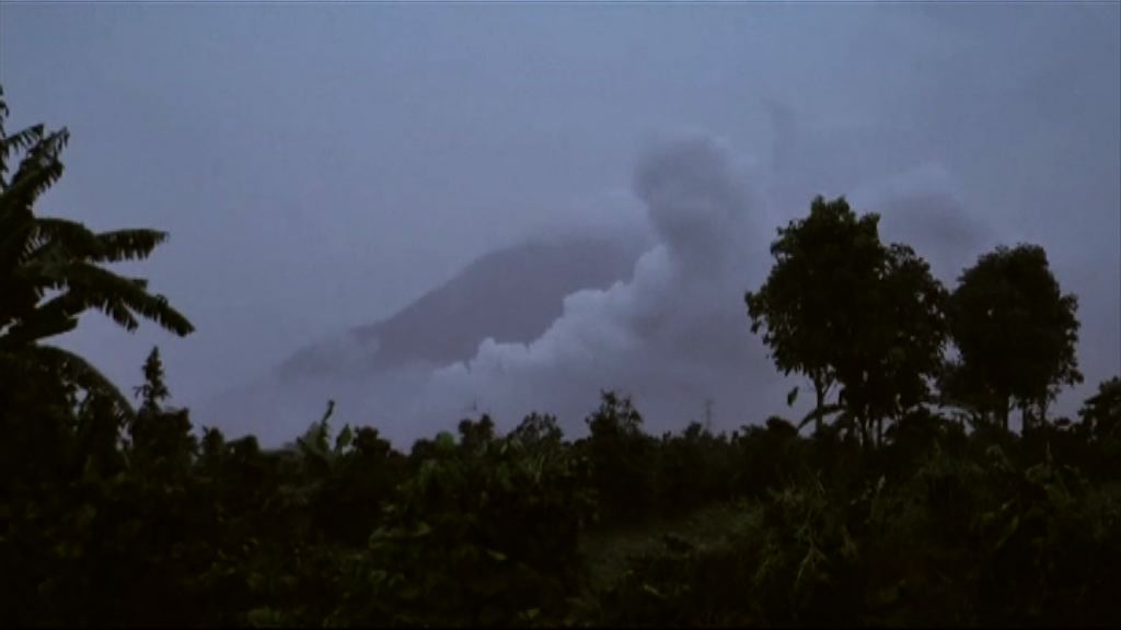 印尼錫納朋火山爆發三人死亡