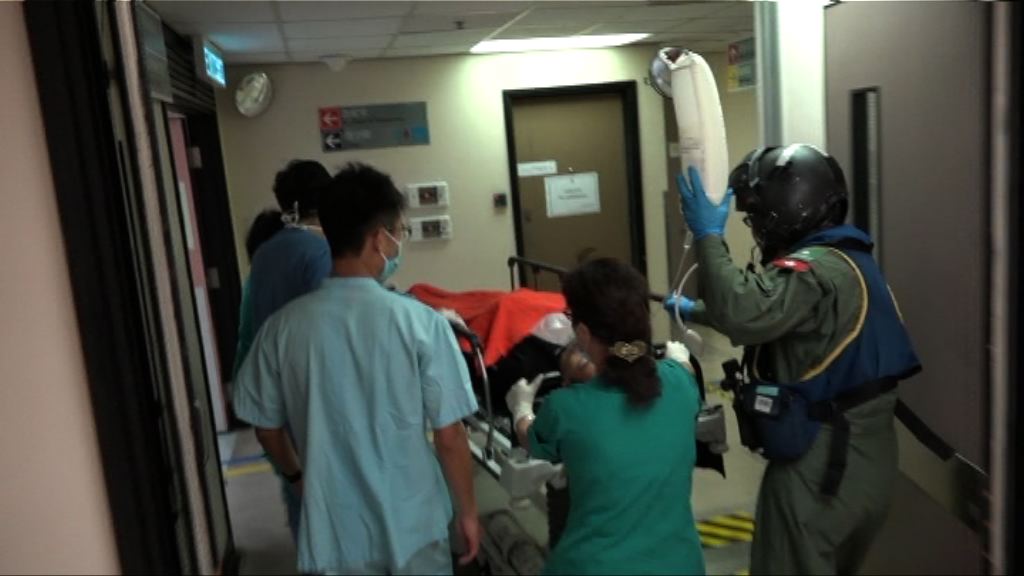 兩男子潛水期間被快艇撞倒受傷