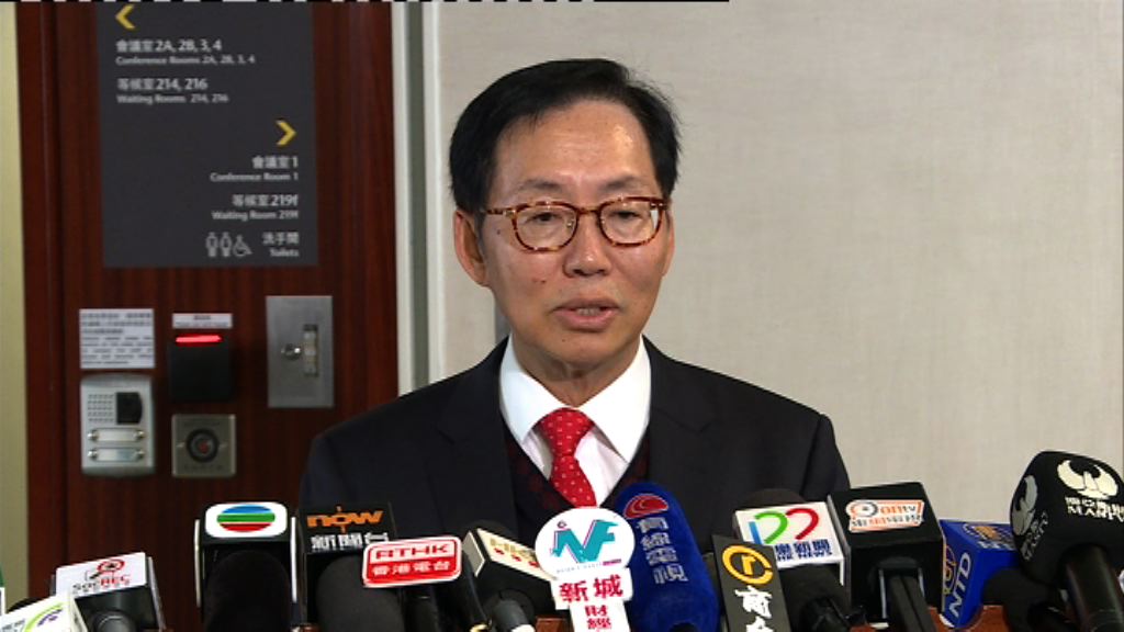 自願醫保暫緩推行兩項要求　陳健波歡迎建議