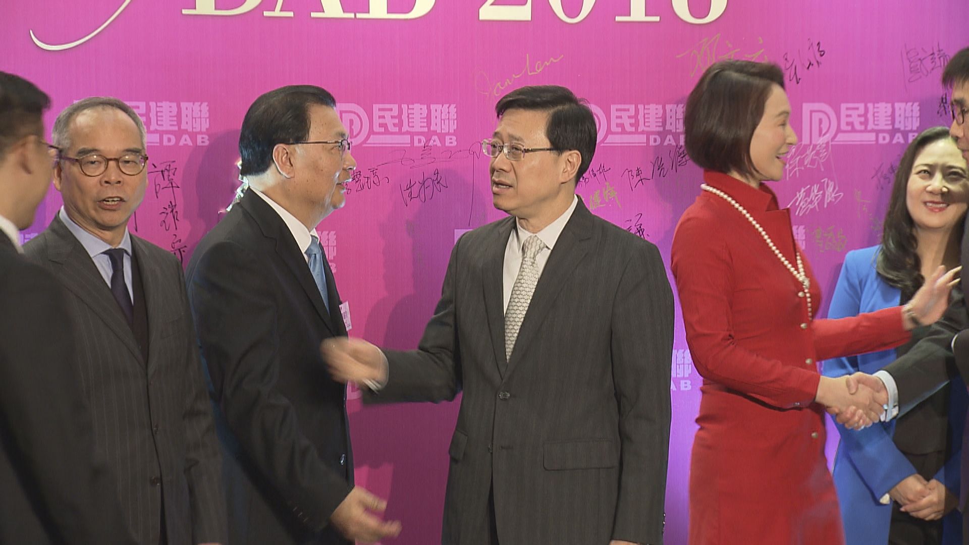 據悉官員出席宴會 將由行政署長負責協調