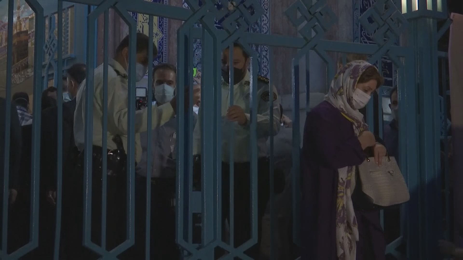 伊朗總統選舉投票結束