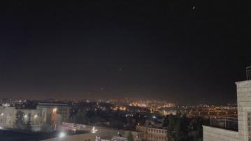 伊朗向以色列發動導彈及無人機攻擊 拜登重申支持以色抵禦伊朗威脅