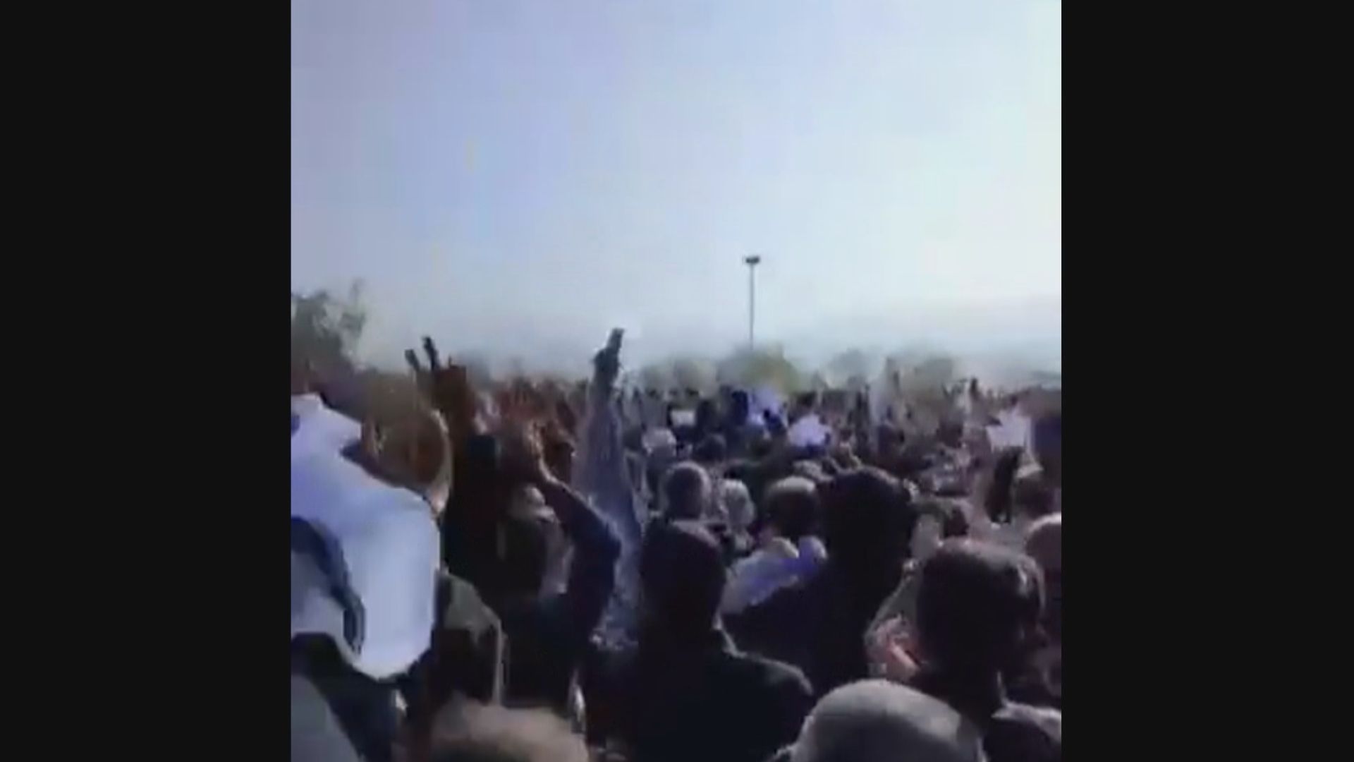 伊朗民眾藉阿米尼離世四十天上街示威