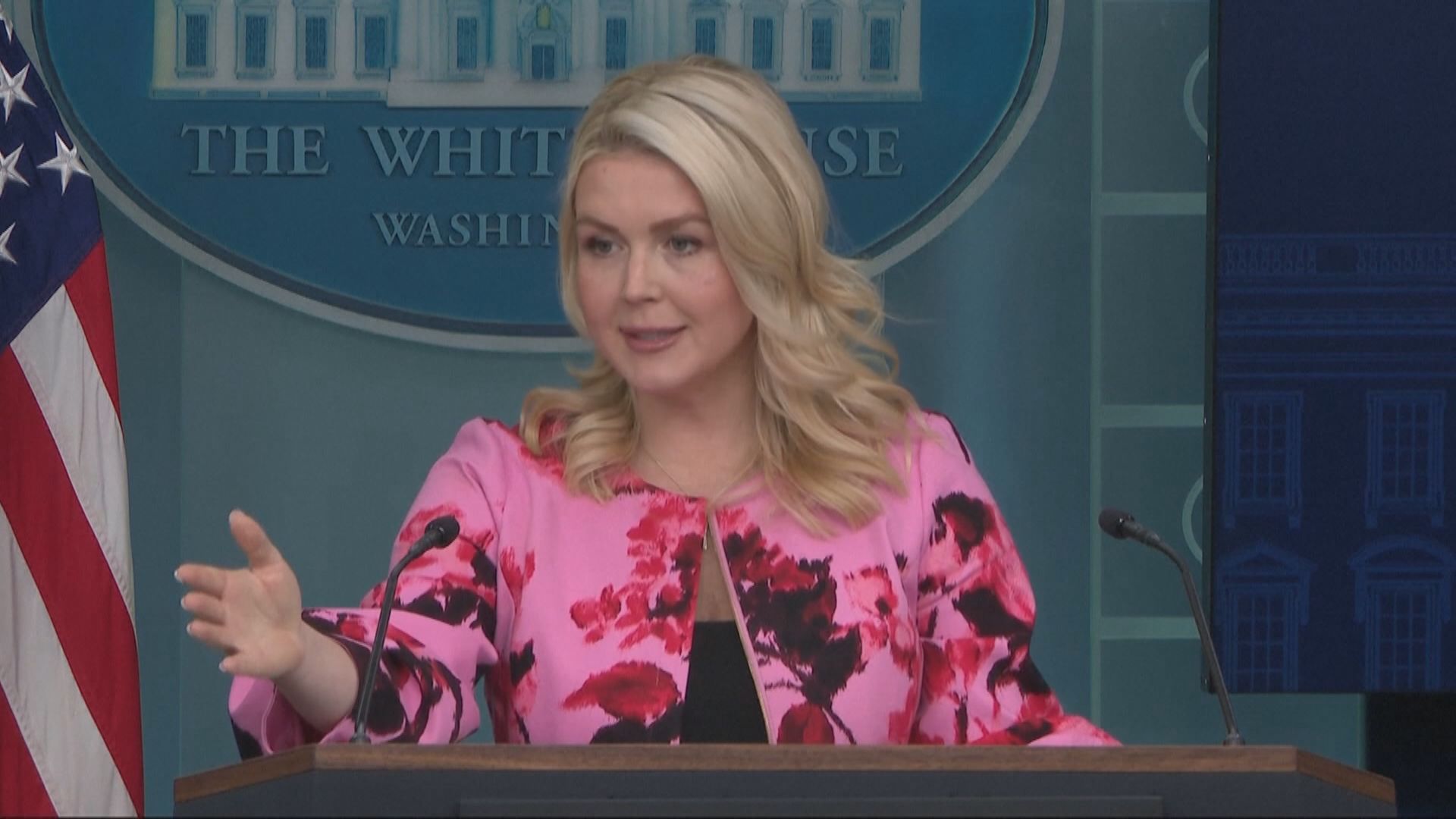 美以伊戰爭｜萊維特為特朗普辯護　稱華府和美軍會在法律框架內行事