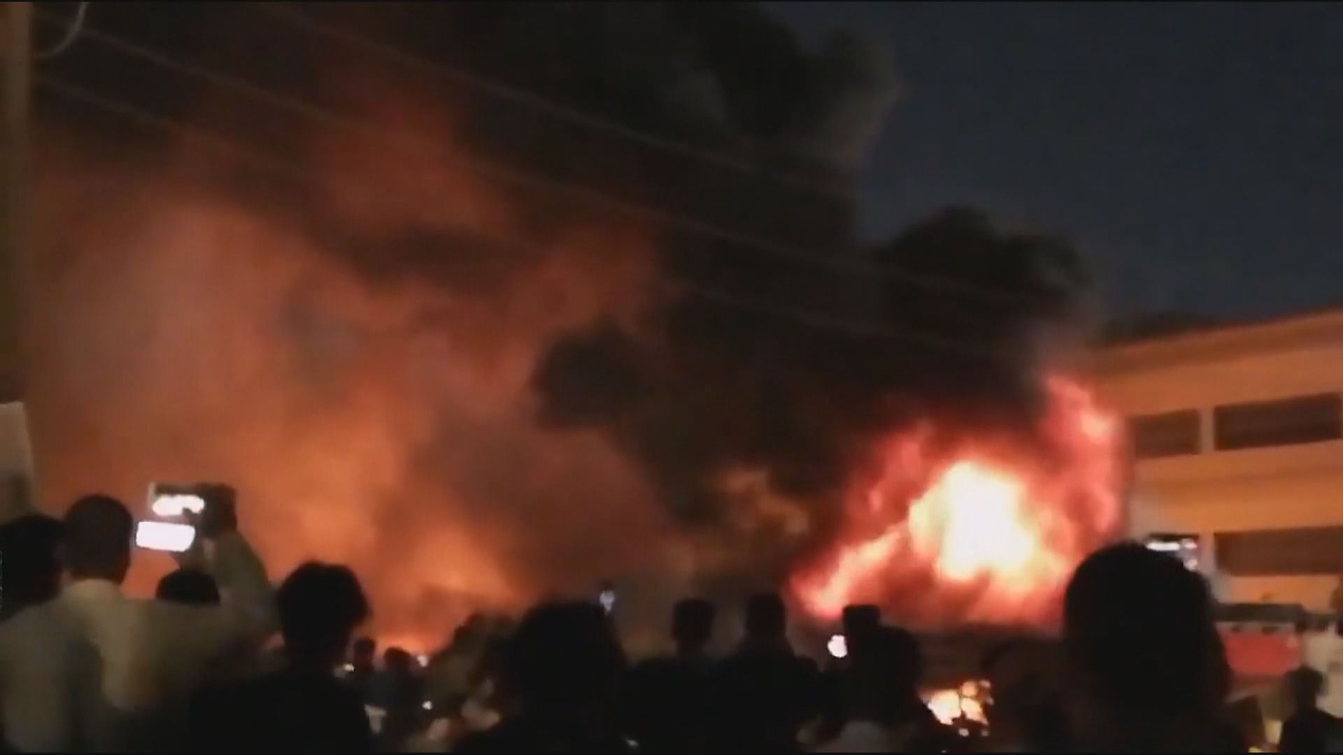 伊拉克收治新冠病毒病人醫院大火　至少50死多人傷