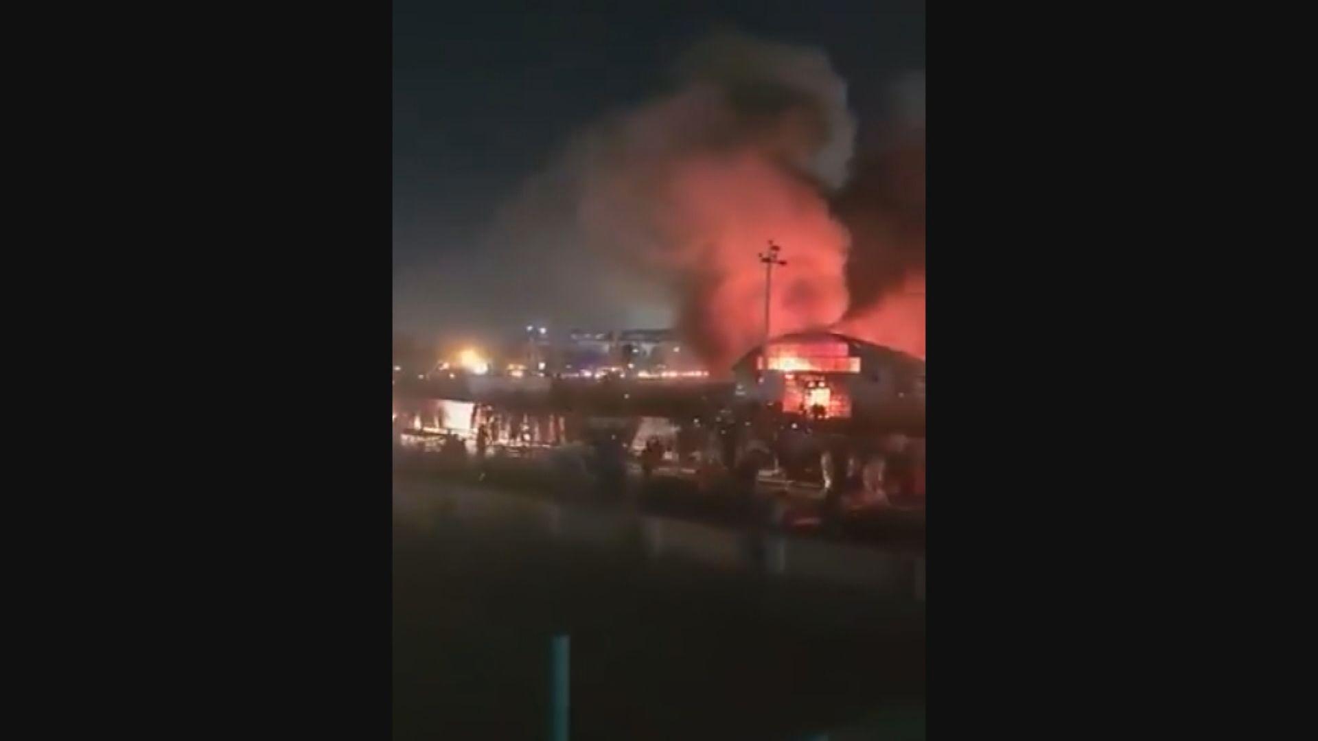 伊拉克新冠病人醫院疑氧氣樽爆炸釀大火　至少50死