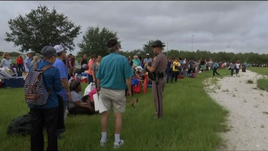 艾爾瑪續逼近佛羅里達州