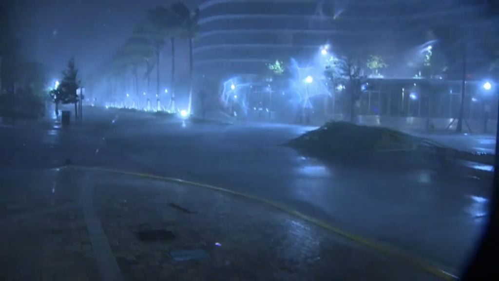 四級颶風艾爾瑪逼近　佛州天氣轉壞