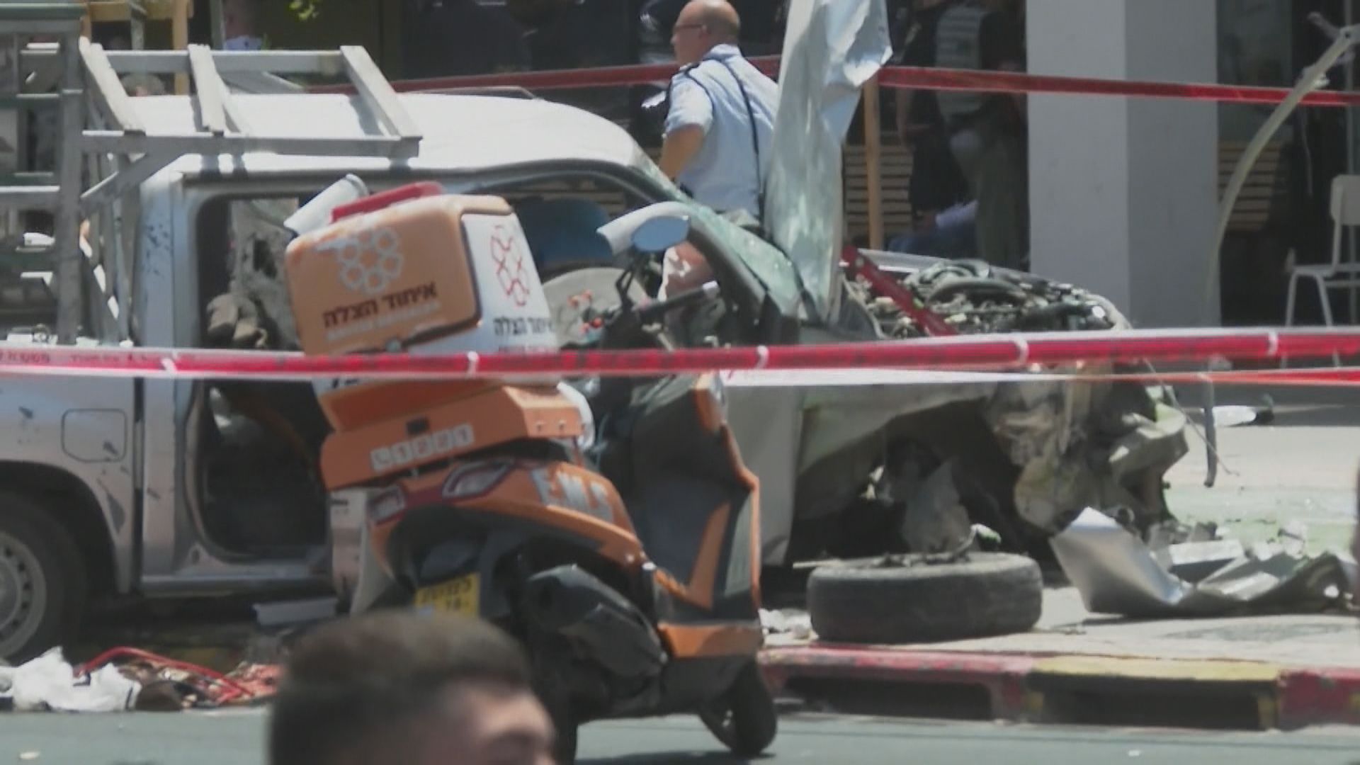 特拉維夫一名巴人駕車衝上行人路8傷