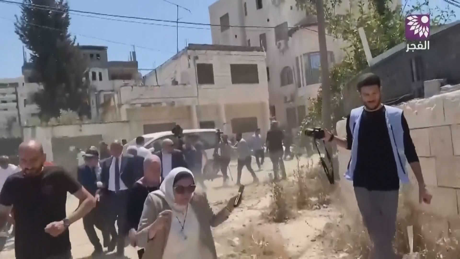 多國外交人員到約旦河西岸考察遭以軍開火攻擊　眾人慌忙走避