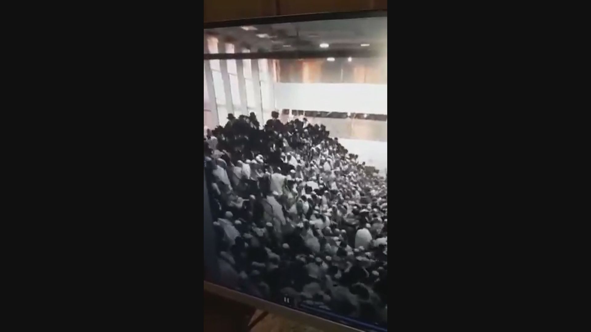 西岸猶太教堂看台倒塌　至少兩人死亡