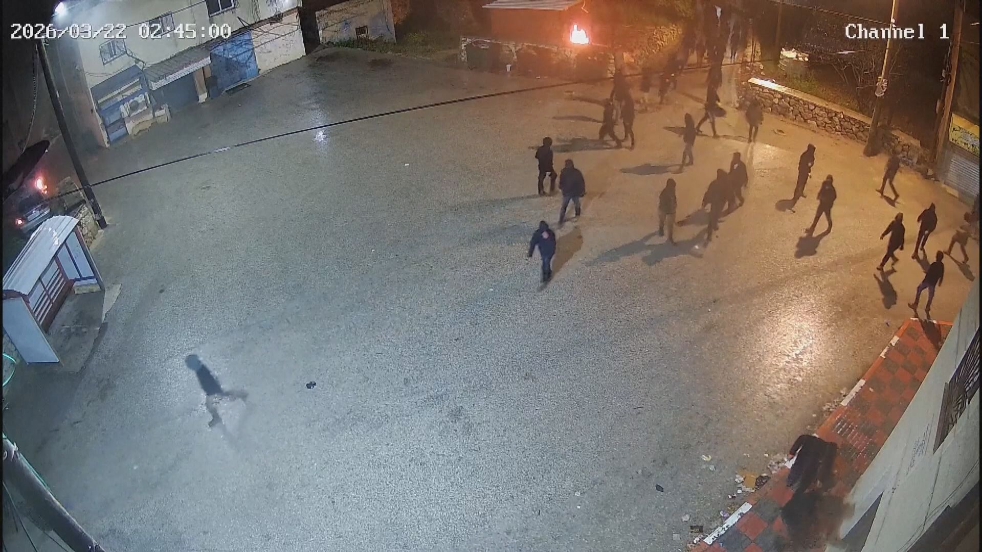 西岸巴勒斯坦人村莊遭以色列殖民區居民襲擊　汽車遭縱火