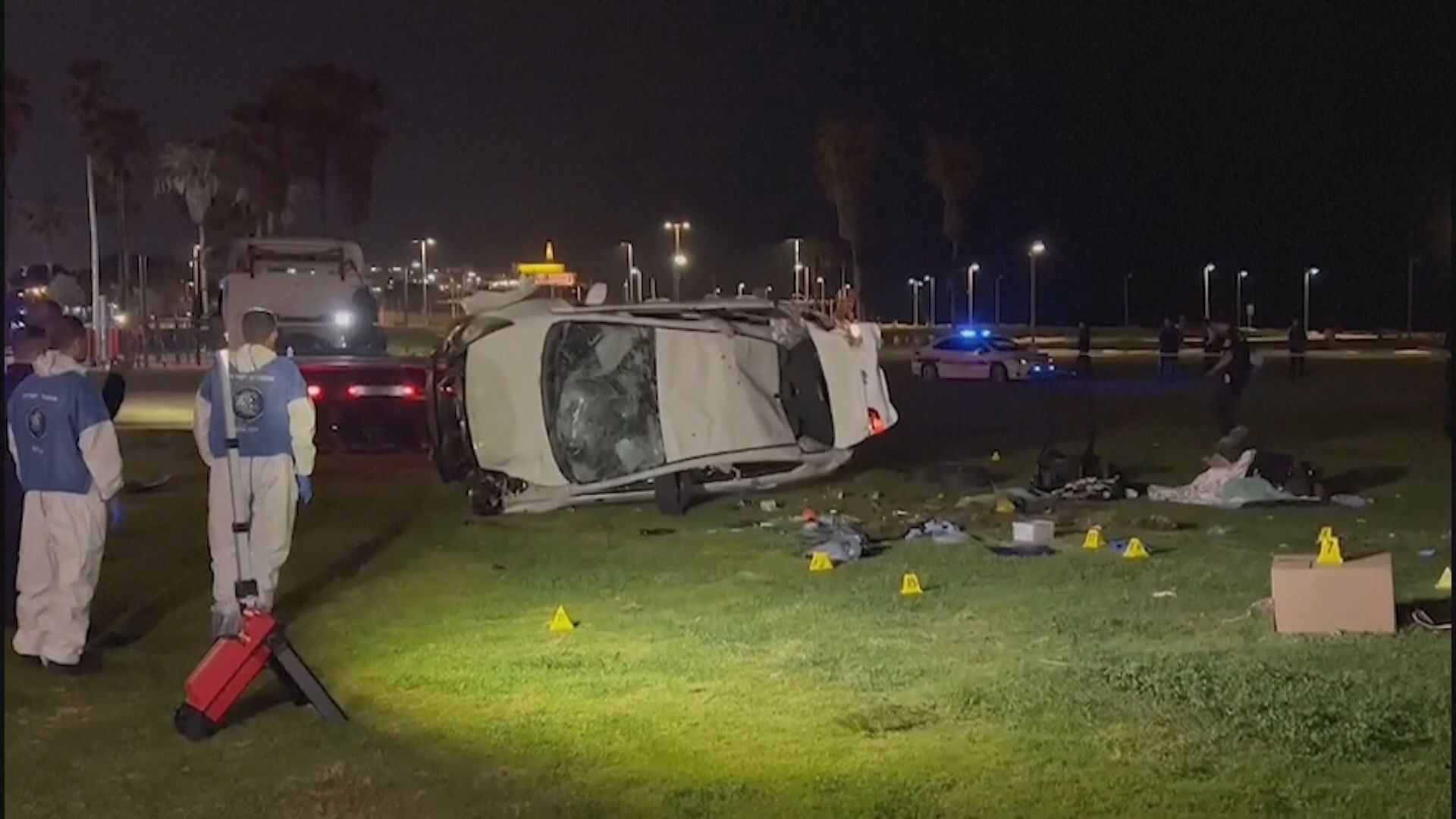 以色列特拉維夫私家車撞向人群一死多人傷