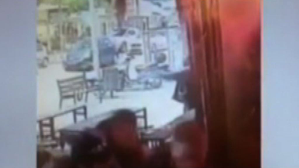 以色列槍手元旦日酒吧開槍致兩死