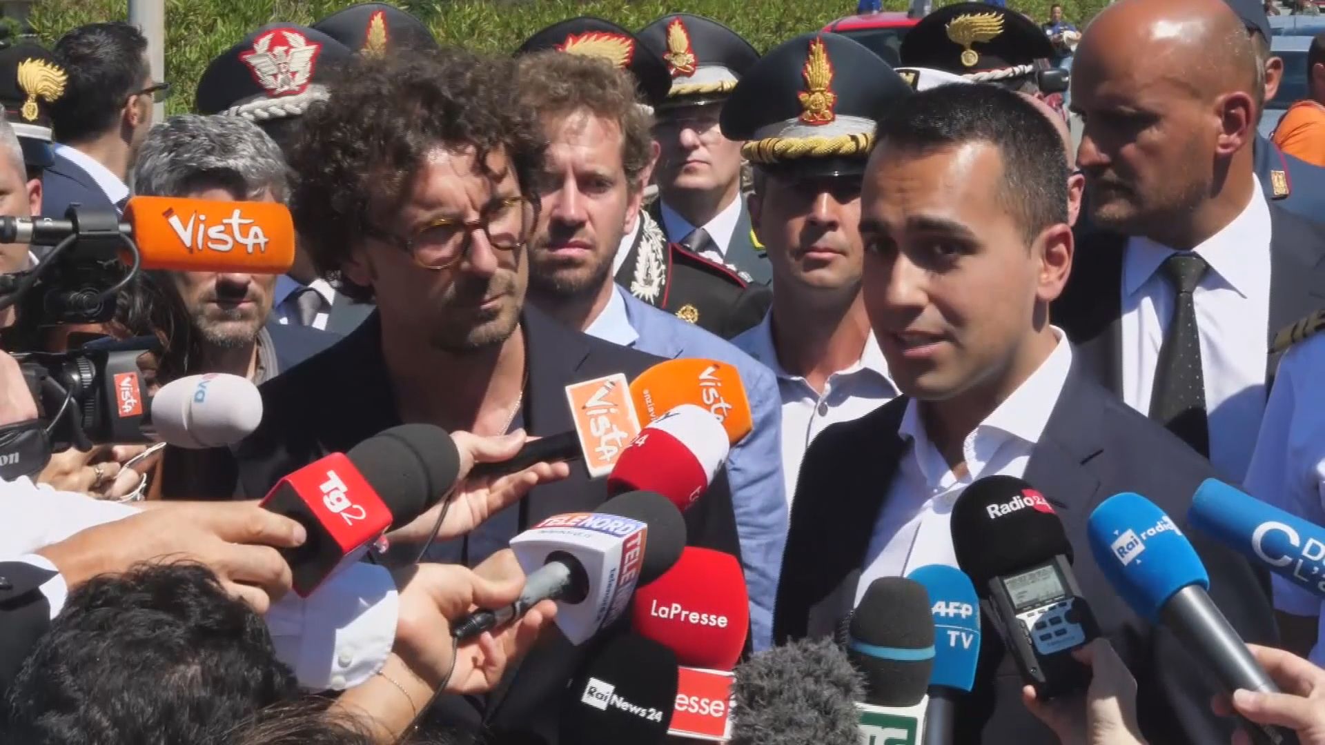 意副總理：研究撤銷營運大橋公司專營權