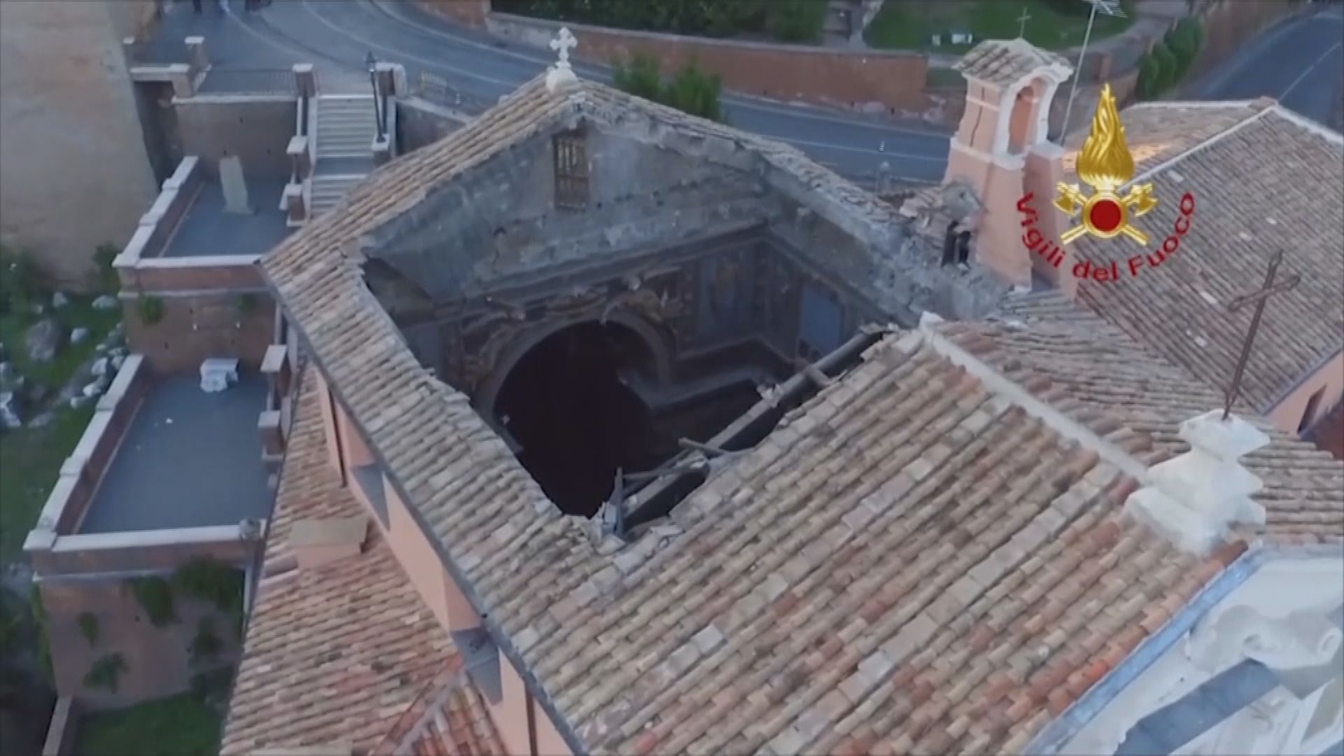 羅馬有教堂屋頂倒塌無人傷