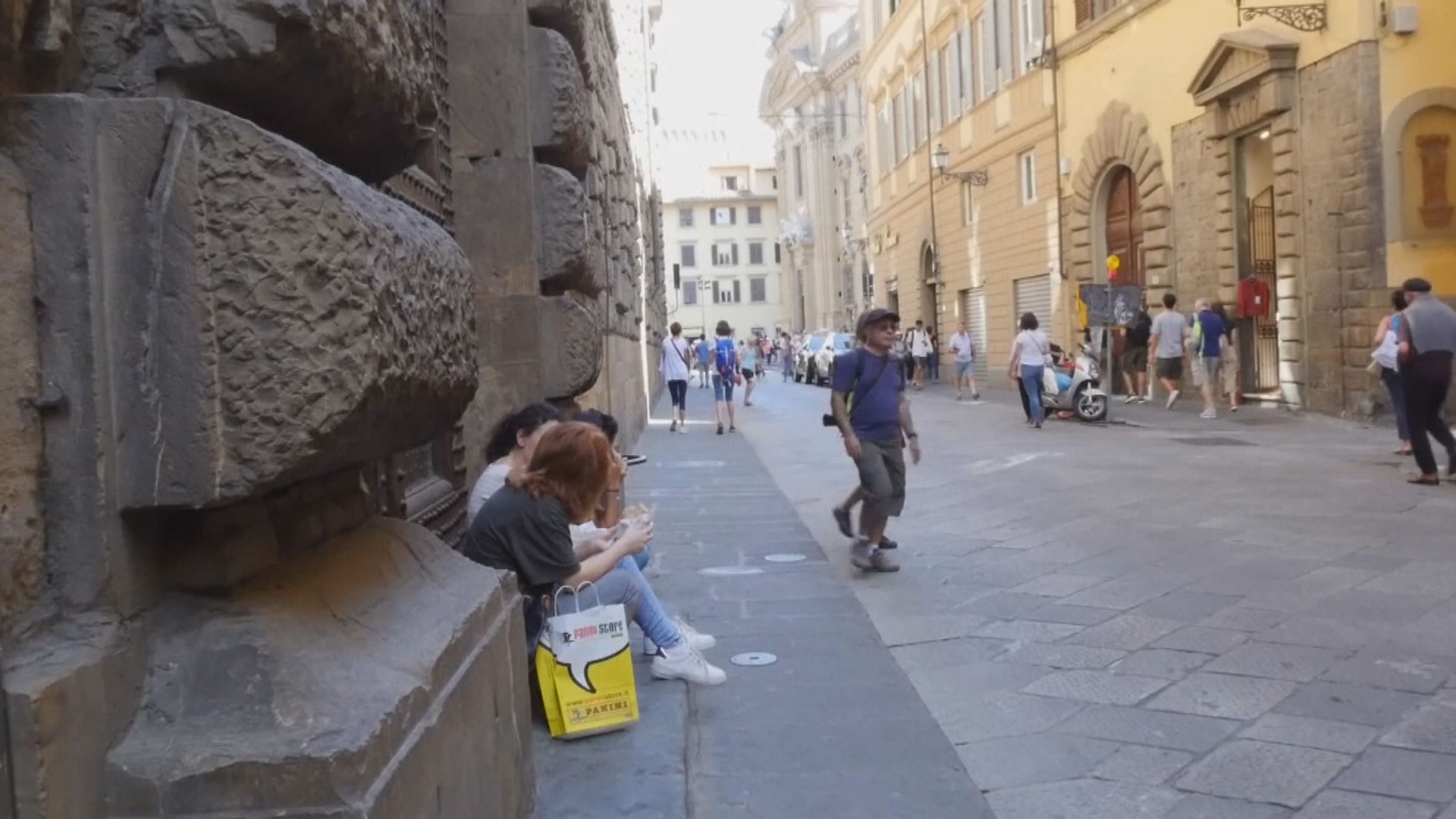 標普調低意大利主權評級展望至負面