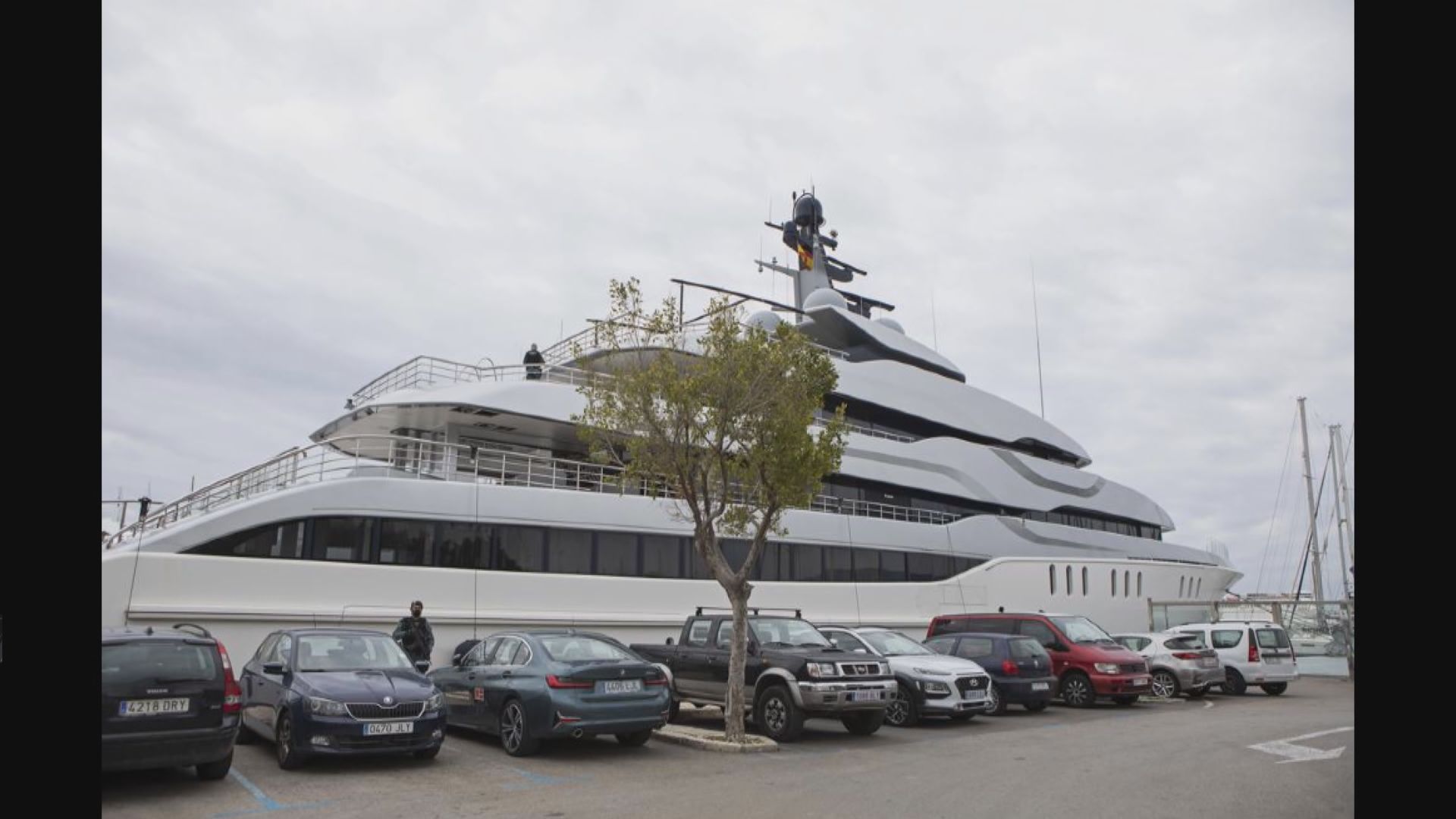 意大利扣押一艘疑與普京有關的豪華遊艇