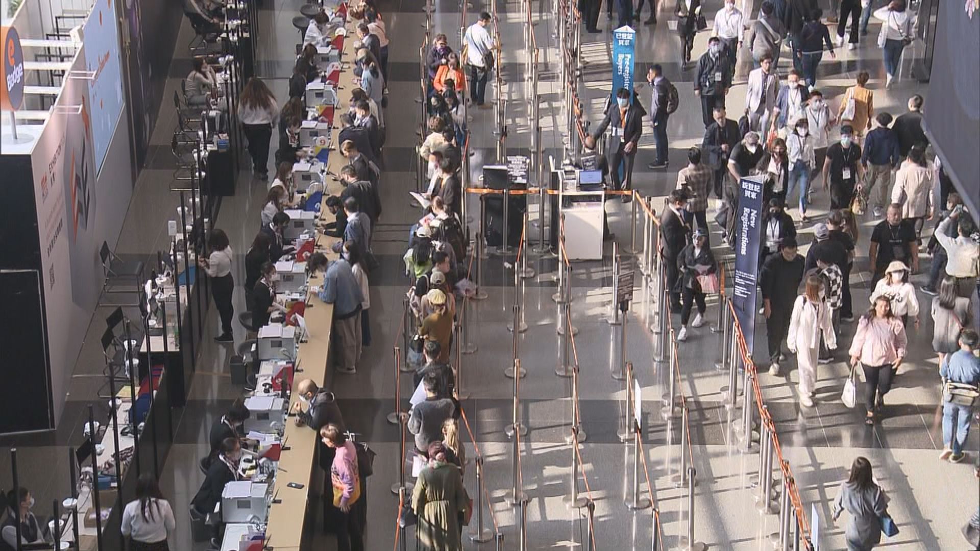 撤銷口罩令後首個國際展覽　門口現排隊人潮