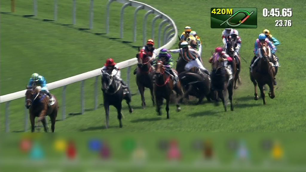 沙田賽馬第四場3名騎師墮馬