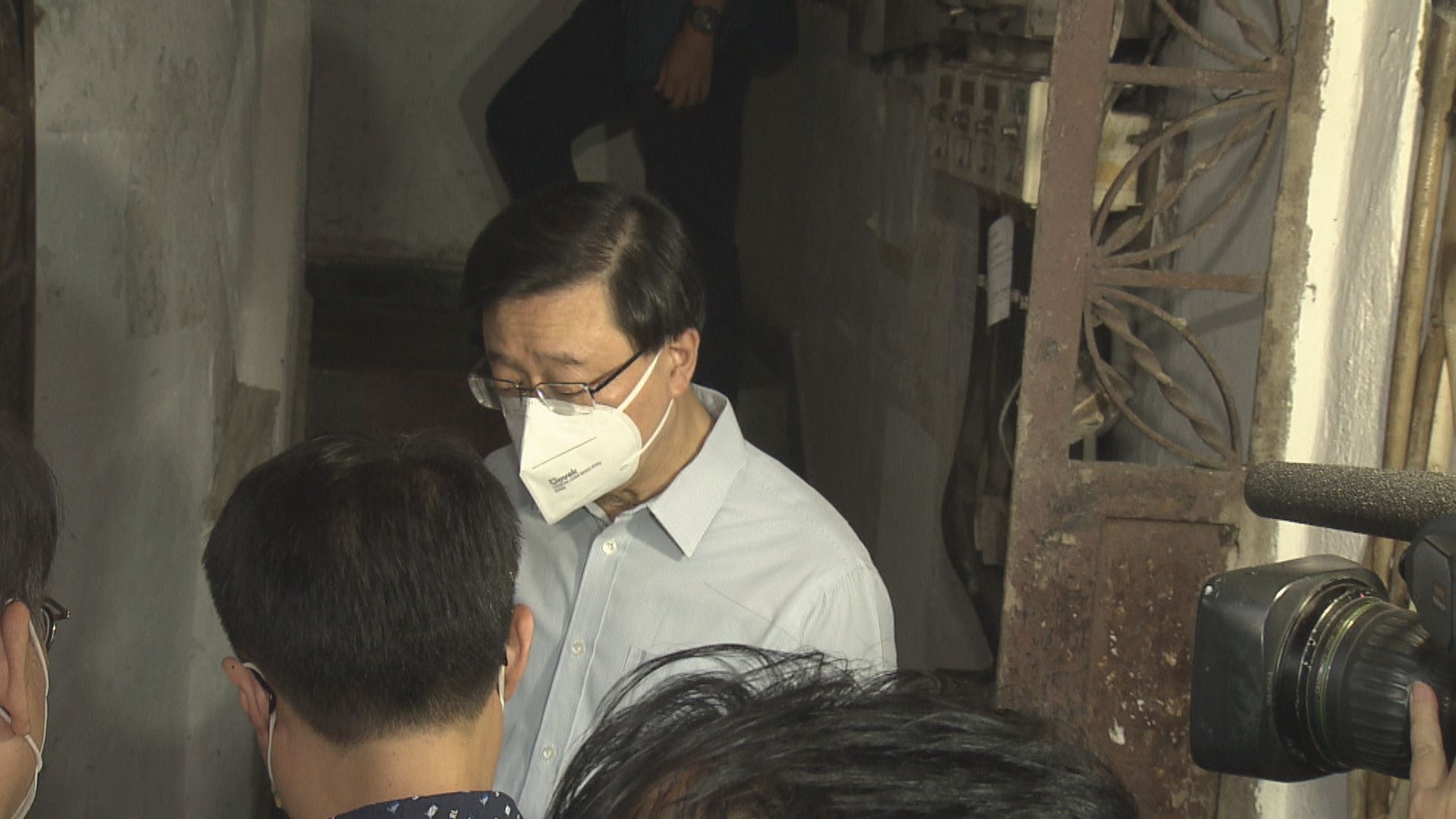 據悉李家超一連兩個周末將到訪荃灣及元朗