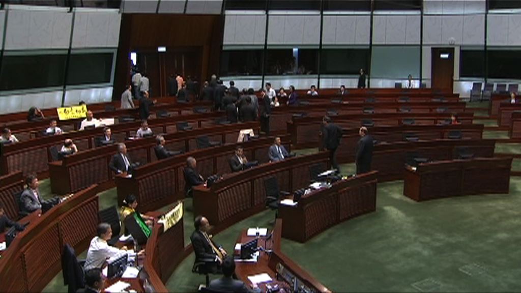 曾俊華：未來應視乎社會氣氛重啟政改