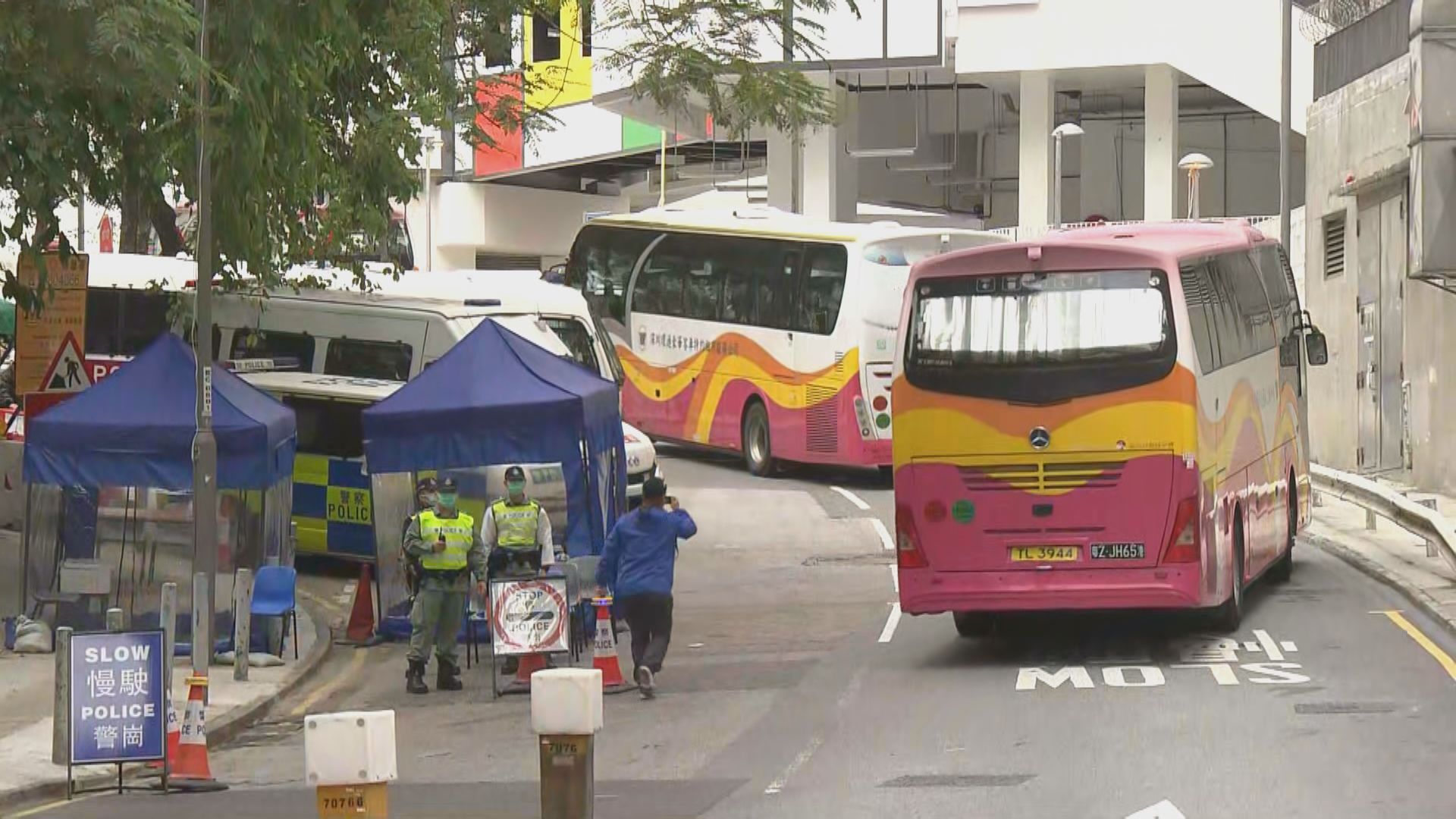 首班政府包機港人送往駿洋邨隔離檢疫14天