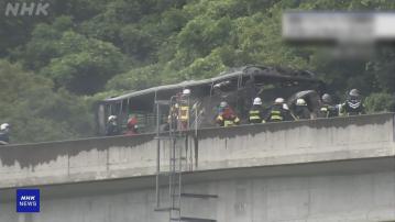 日本德島縣高速巴士與貨車相撞後起火　最少2人死亡