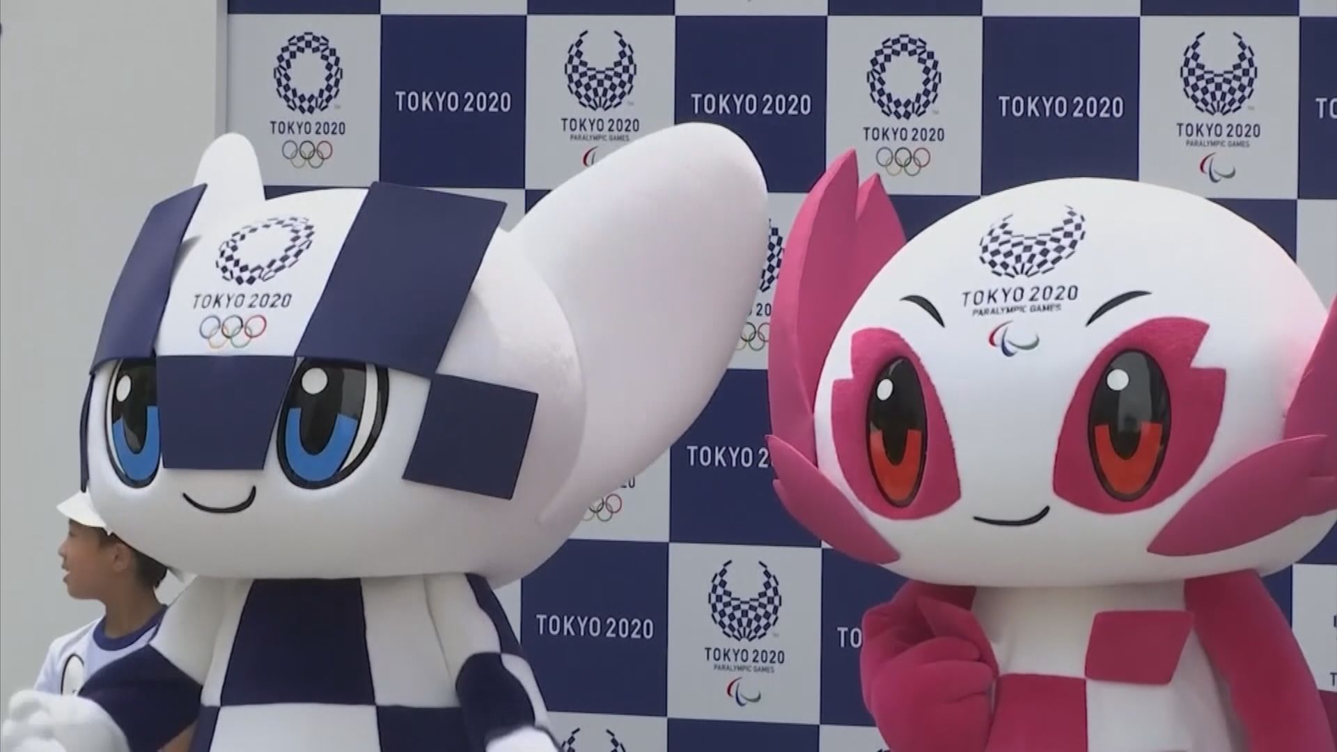 東京奧運場館內觀眾不得與他人擊掌或擁抱