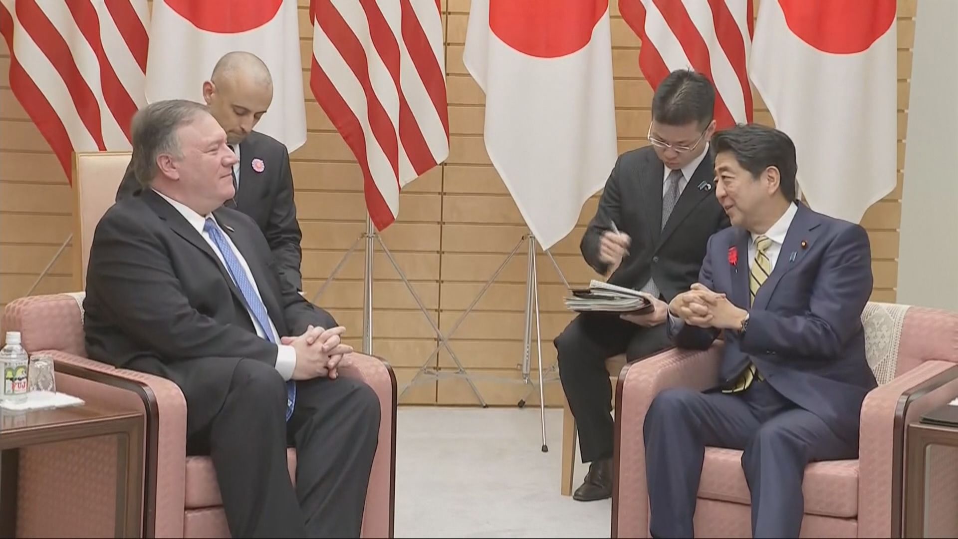 蓬佩奧抵達東京與安倍晉三討論北韓核問題