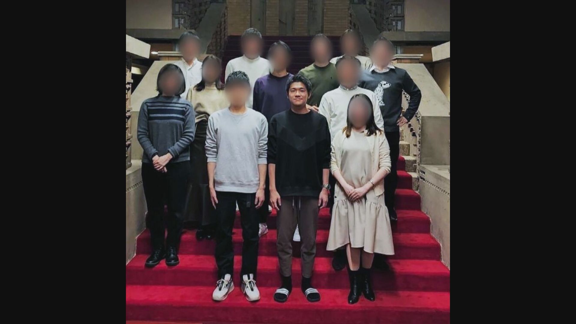 日本首相任秘書官長子辭職