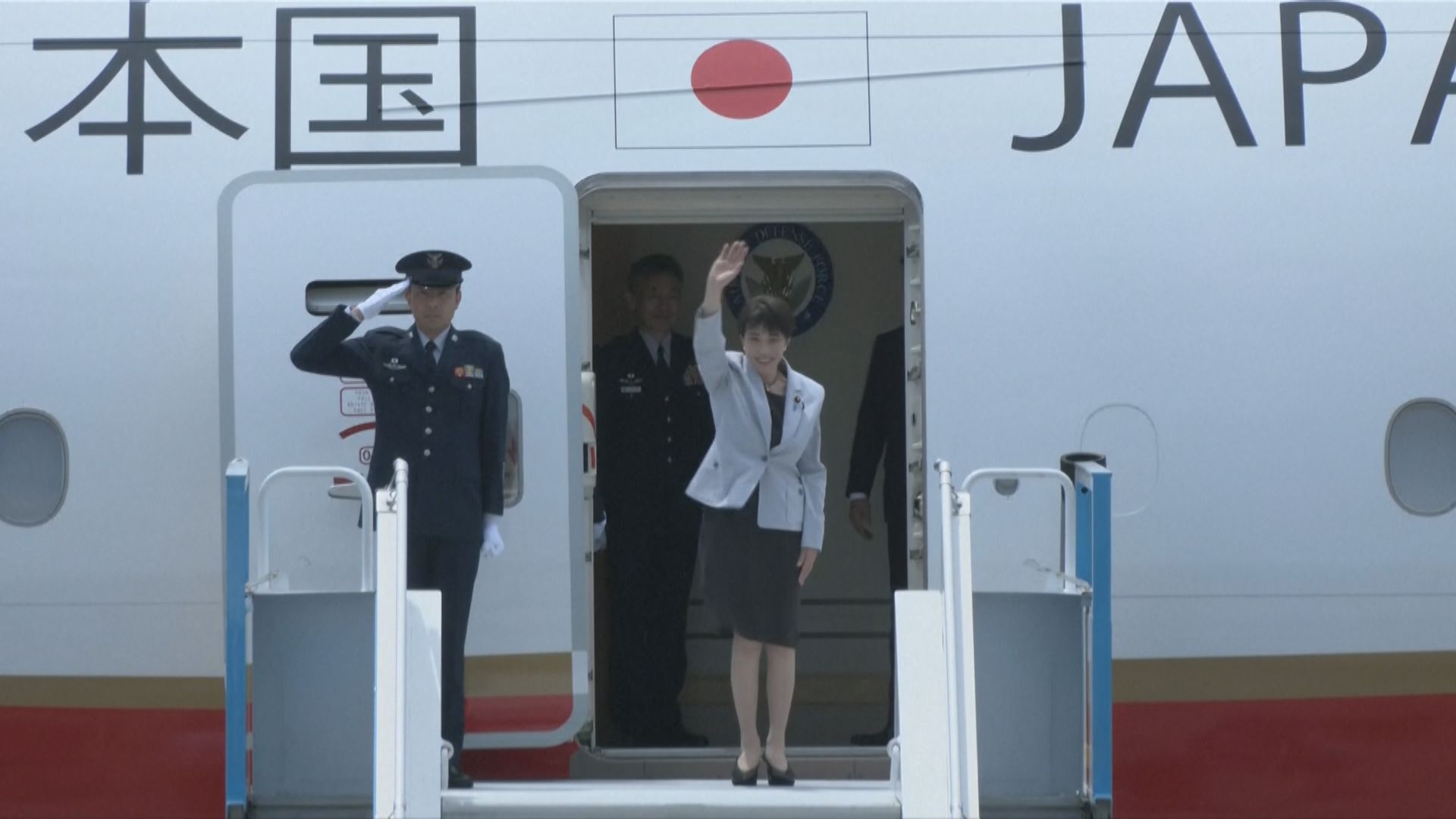 日本首相高市早苗抵達南韓訪問　將與總統李在明會談