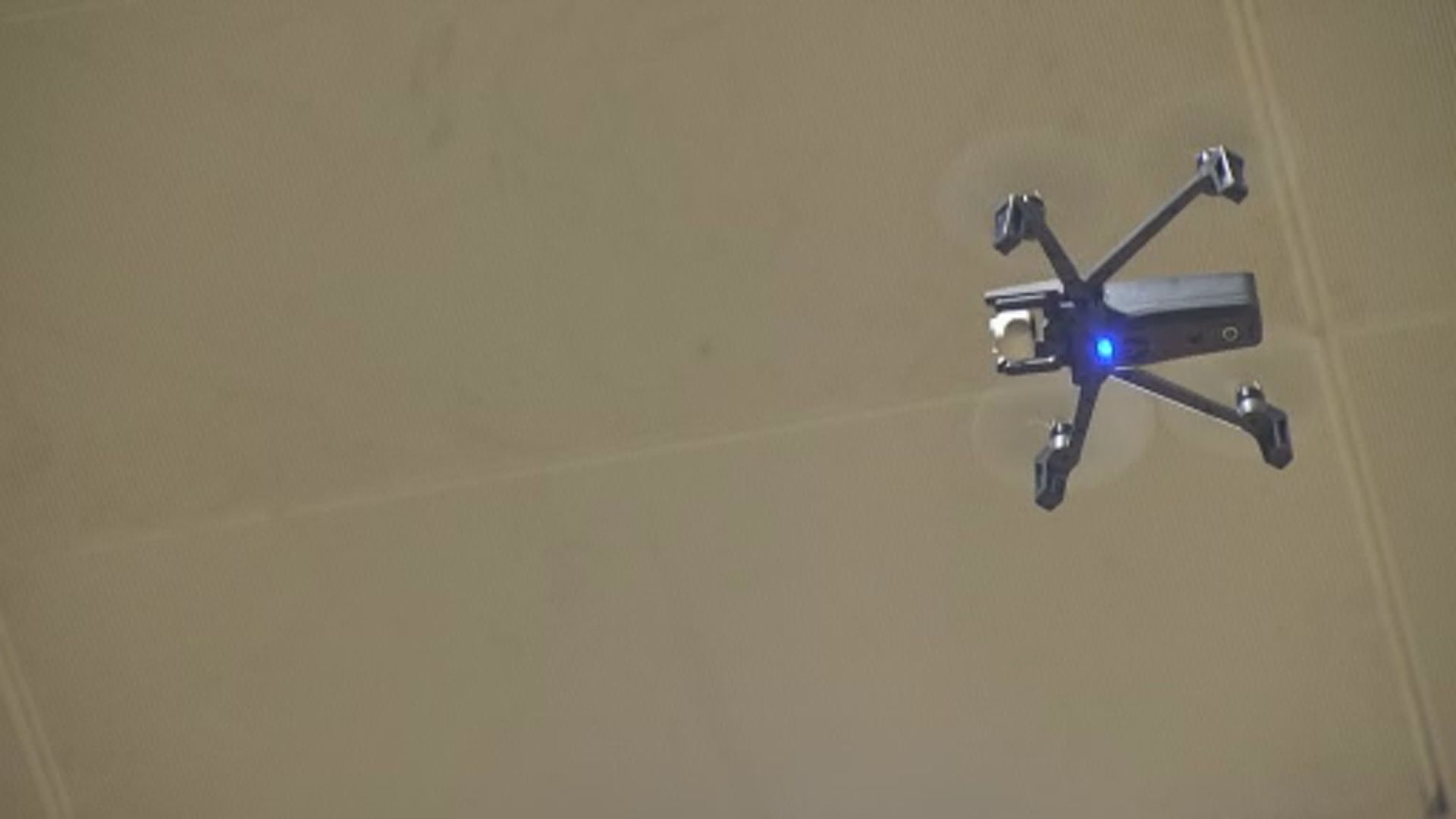 日本對100克以上小型無人機實施登記制