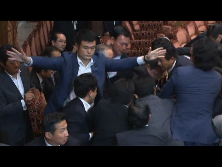 日安保法案料最快今晚獲大會通過