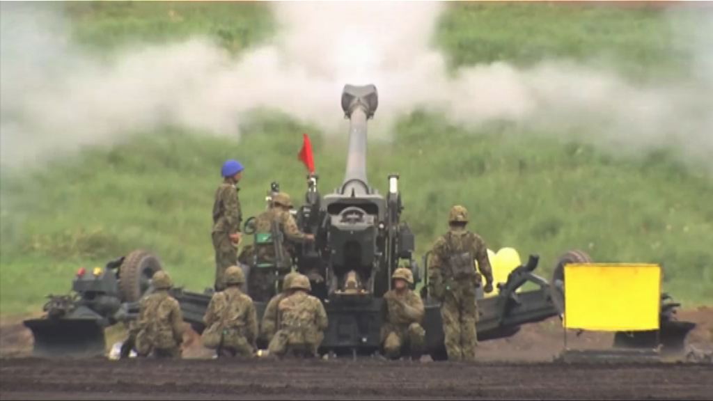 日陸上自衛隊舉行年度實彈演習