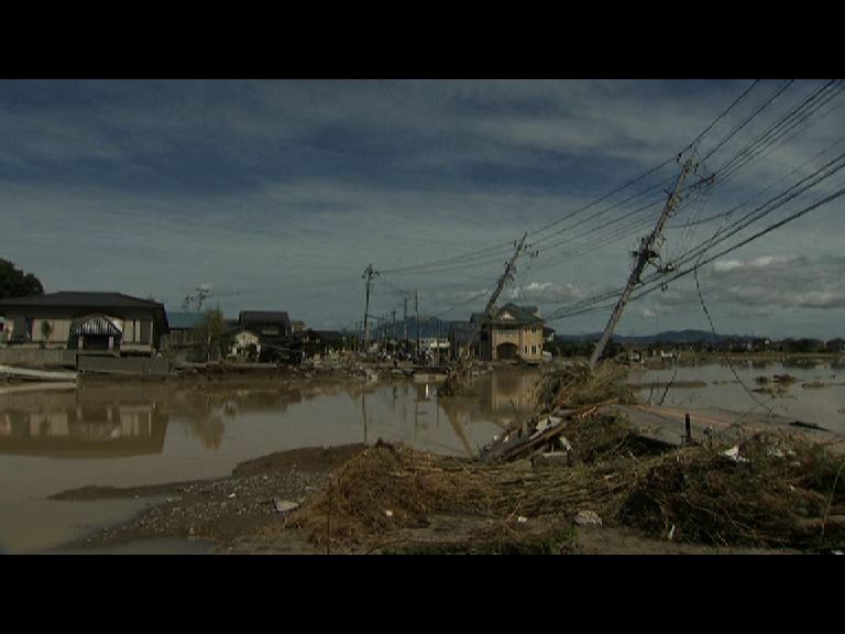 日水災嚴重　常總市堤壩料一周修好