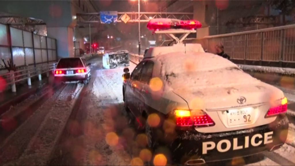 日本東北落大雪釀成多宗意外